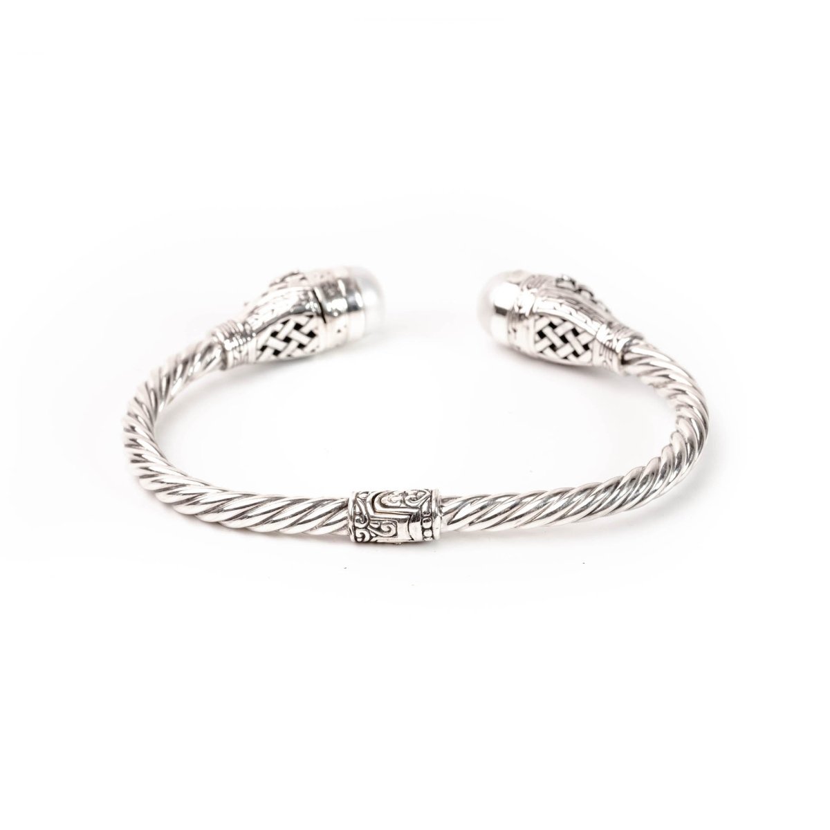 Bajo Ocean Pearl Carving - Love Anchor Bali