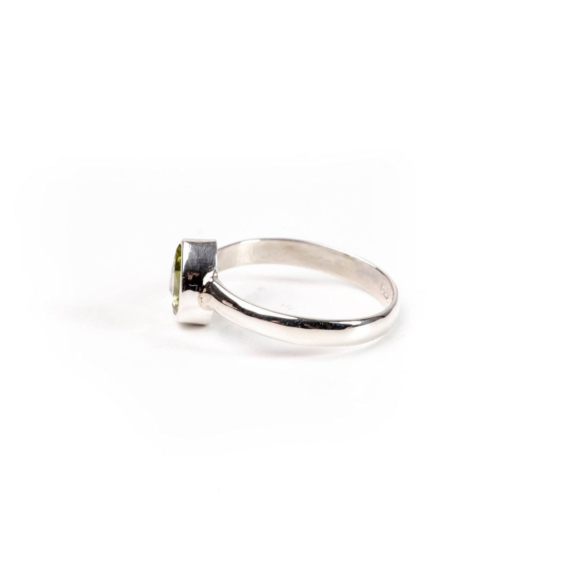 Ring Peridot Teardrop - Love Anchor Bali