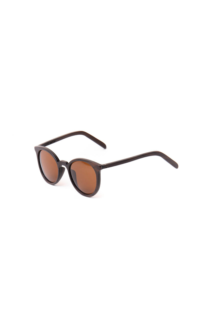 
                  
                    Sunglasses Queen Rosewood
                  
                