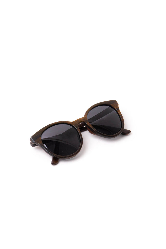 
                  
                    Sunglasses Kartini Rosewood
                  
                