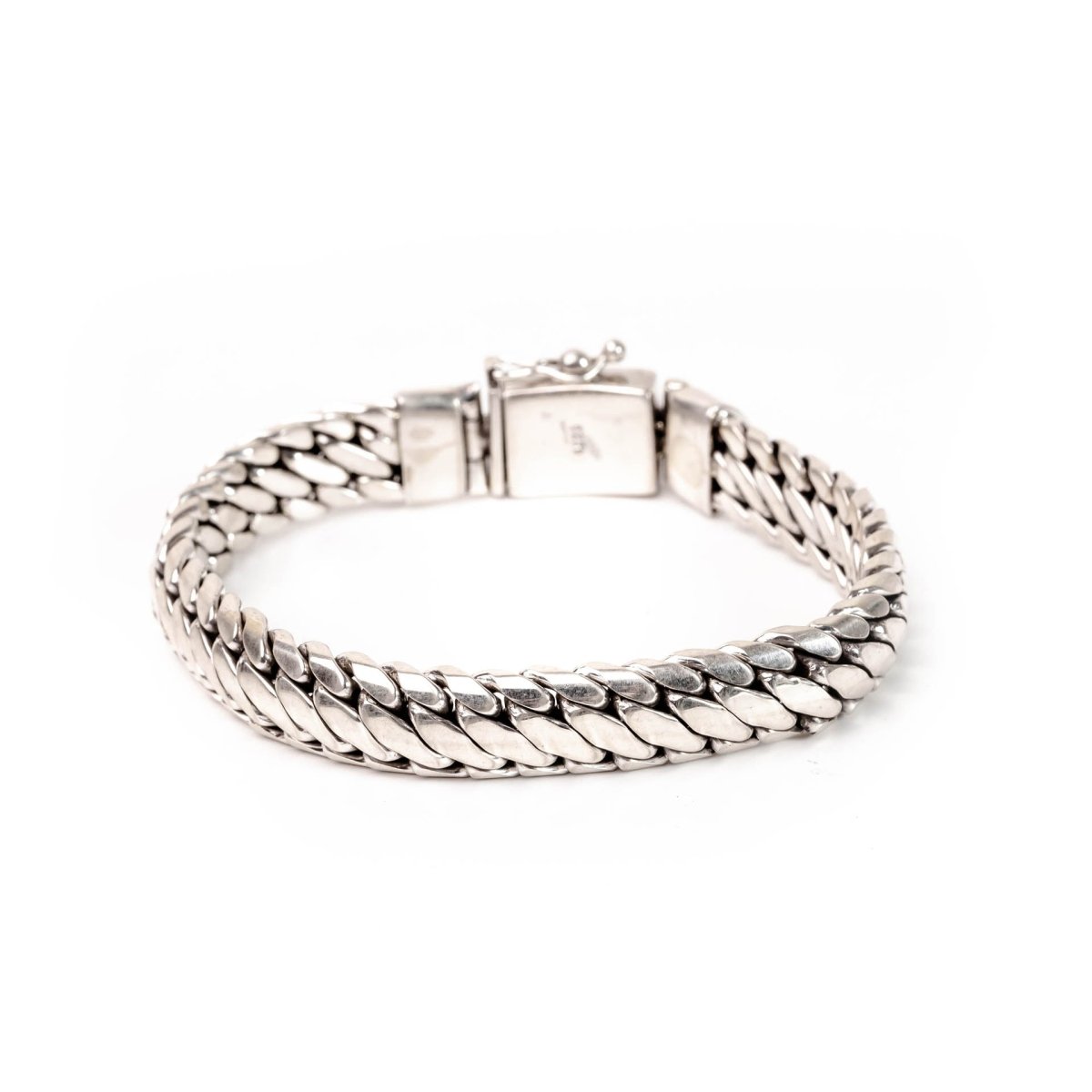 Buyan Chain - Love Anchor Bali