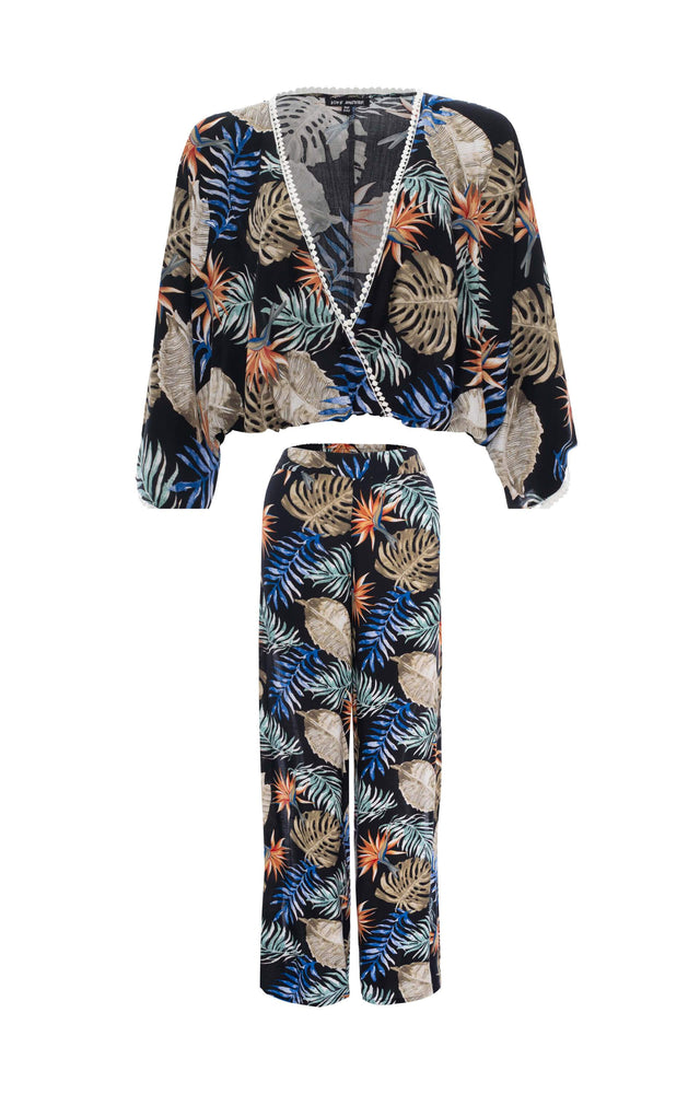 
                  
                    resortwear set Set Long Sleeved Sakura-Long Pant Nala, Tropical, Eco Rayon
                  
                